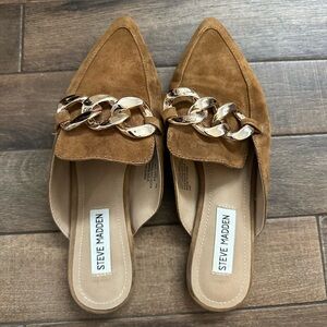 Steve Madden Cognac Suede Pointed-Toe Mules with Gold Chain